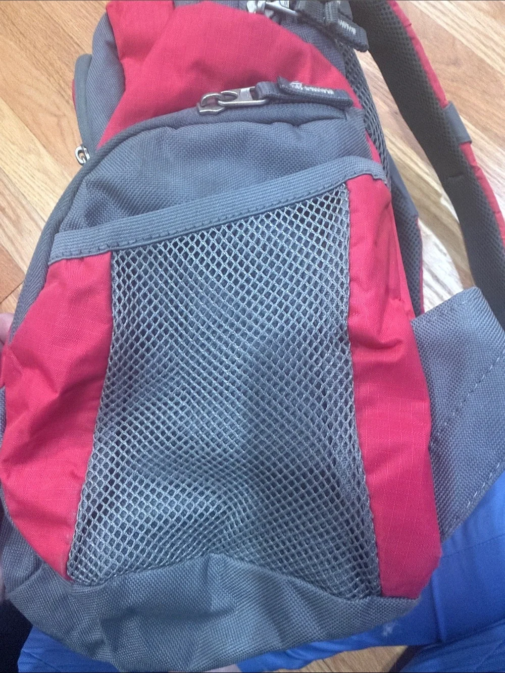 N/A red gray
